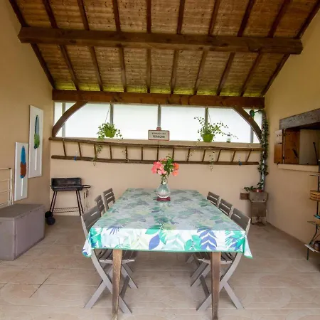 Maison Spacieuse Avec Wifi, Proche De - Fr-1-616-158 *