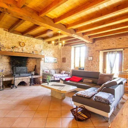 Maison Spacieuse Avec Wifi, Proche De - Fr-1-616-158 Prázdninový dům Cherveix-Cubas
